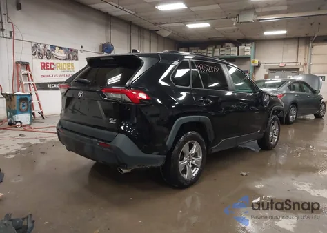 2022 Toyota Rav4 Xle from USA, damaged, VIN 2T3P1RFV0NW271632